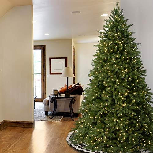 Изкуствена Коледна елха Tree National Company 'Real Feel' с предварителна подсветка | Включва Предварително нанизани